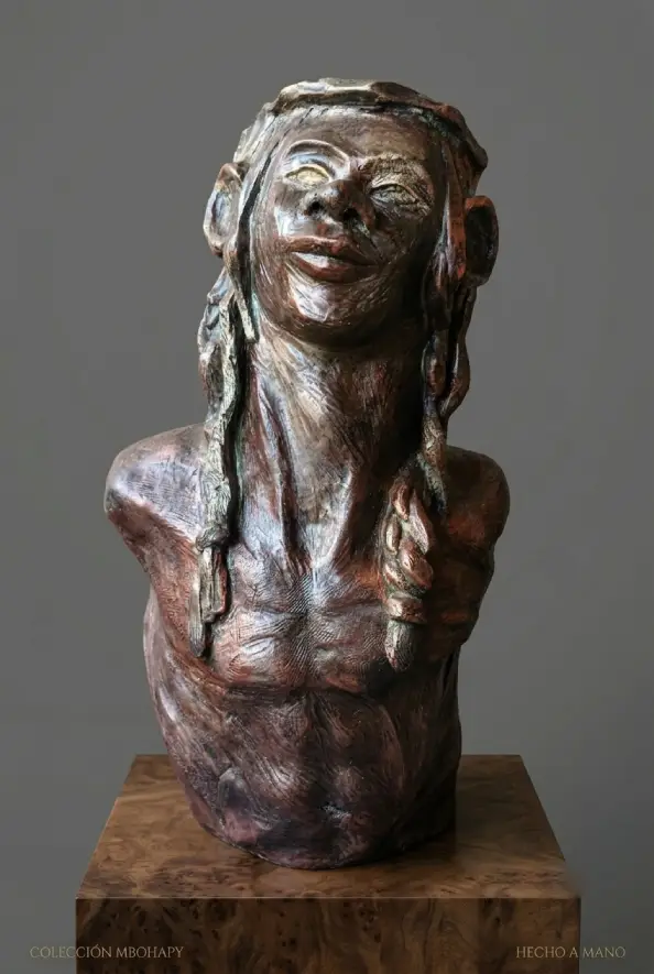 Escultura: Tembiasakue – Rua (Claudio Centeno)