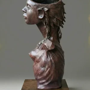 Escultura: Tembiasakue – Paṇca (Claudio Centeno)